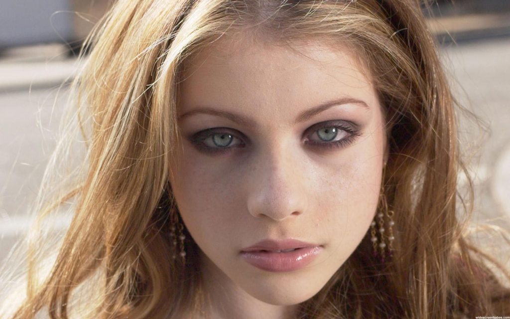 Michelle Trachtenberg Cosmetic Surgery Face