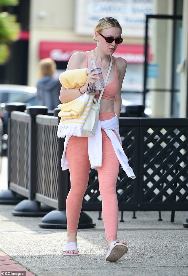 Dakota Fanning Plastic Surgery Body