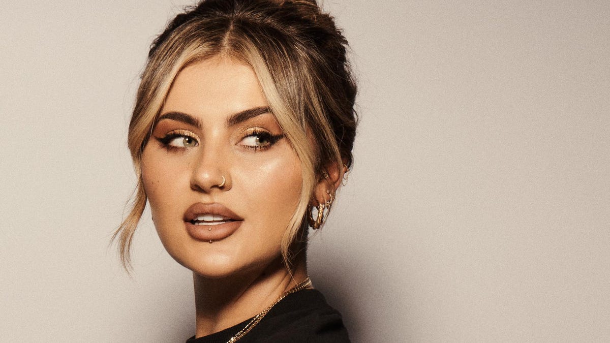 Jamie Genevieve